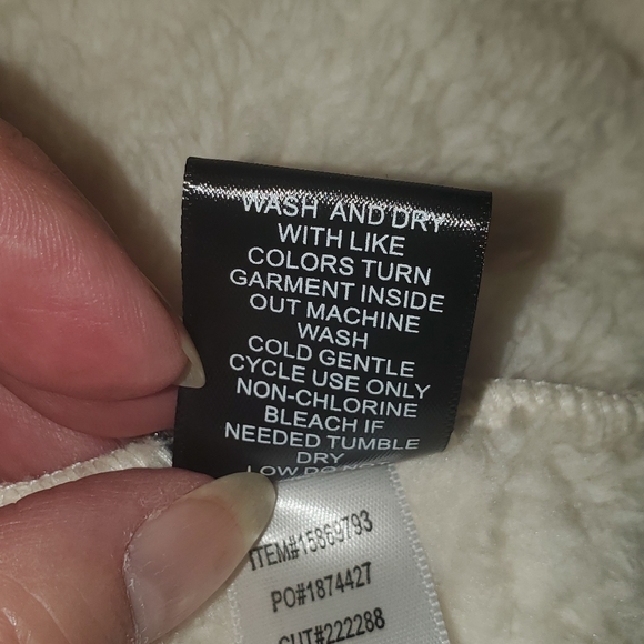 NWT ' Torrid brand -Size Large, Ivory zip front jacket. - Picture 8 of 9